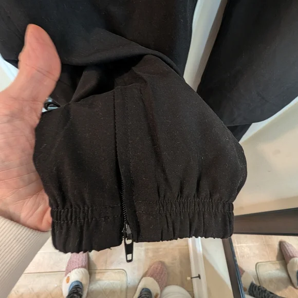 Roundtree & Yorke Black and Tan Pullover Quarter Zip Jacket with Matching Pants - Picture 12 of 16